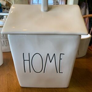 Rae Dunn. Home Cookie Jar with lid